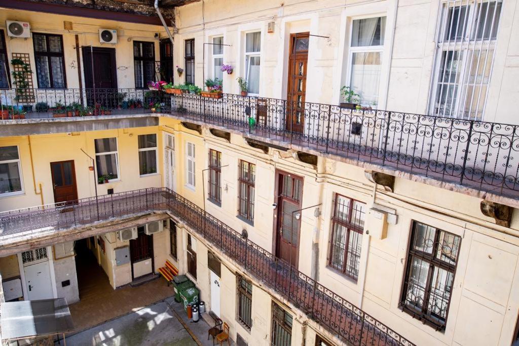 Studio Apartment Next To Famous Party House A38 Βουδαπέστη Εξωτερικό φωτογραφία