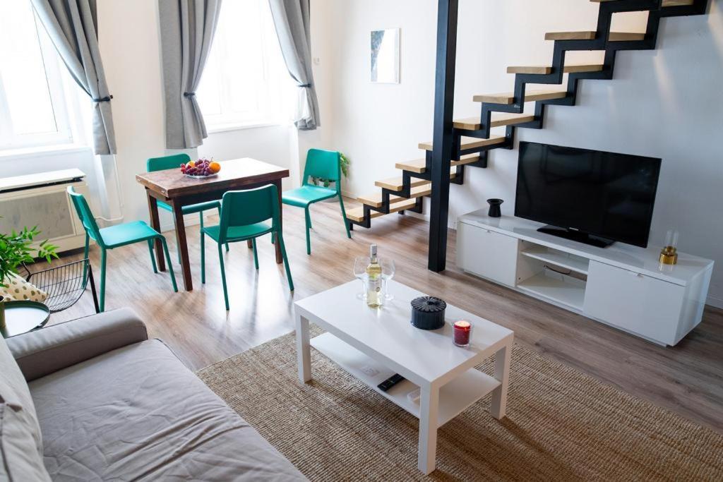 Studio Apartment Next To Famous Party House A38 Βουδαπέστη Εξωτερικό φωτογραφία